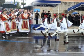 Θετικά μηνύματα – αρνητικές εικόνες